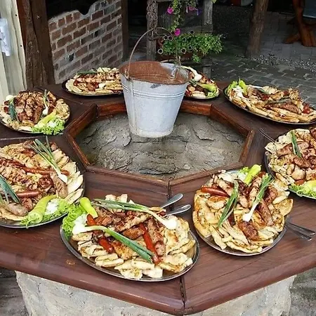 Etno Konaciste-restoran Stara Civija *